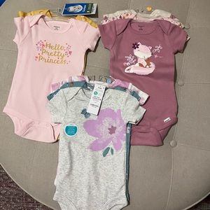 8 onesie body suits and 2 jackets girls